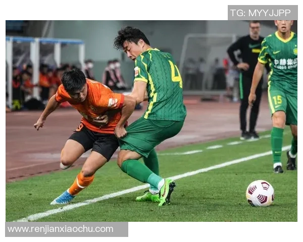 杨磊专访揭秘足球成功背后的秘密与奋斗历程 杨磊专访揭秘足球成功背后的秘密与奋斗历程